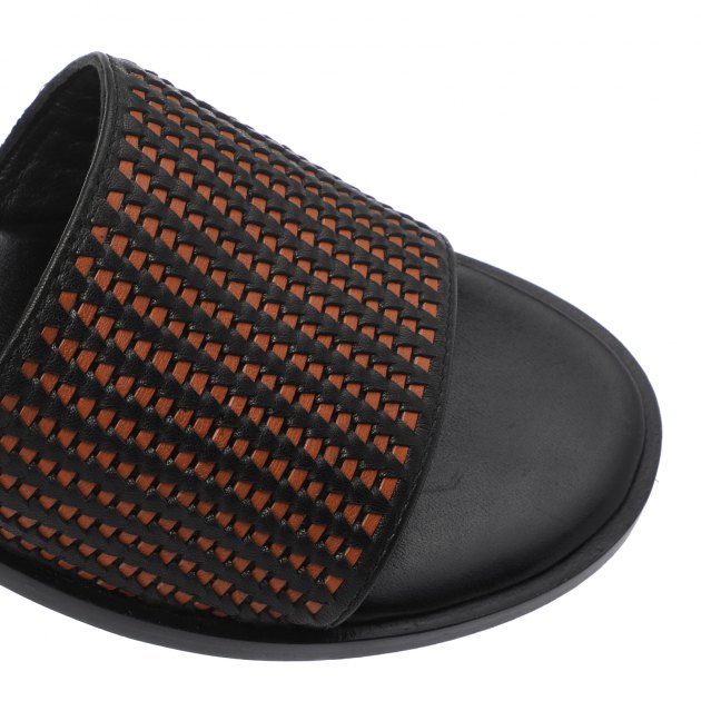 Женские шлепанцы DRAGON, Артикул INTERLACED V SANDAL, черный | 2342864. Ракурс 4