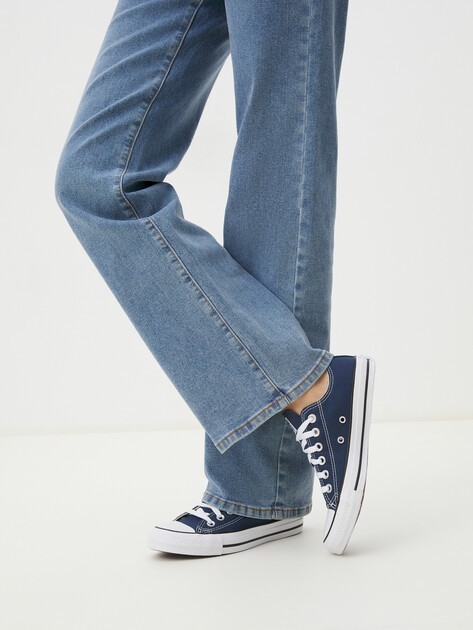 Кеды из денима CONVERSE Chuck Taylor All Star Core, Артикул M9697, синий | 2416724. Ракурс 2 Кеды из денима CONVERSE Chuck Taylor All Star Core, Артикул M9697, синий | 2416724. Ракурс 2