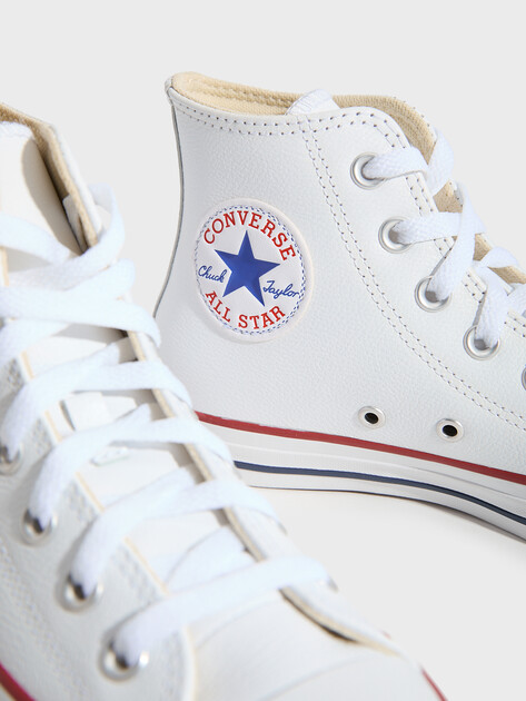 Высокие кеды CONVERSE Chuck Taylor All Star Leather, Артикул 132169, белый | 2418205. Ракурс 4 Высокие кеды CONVERSE Chuck Taylor All Star Leather, Артикул 132169, белый | 2418205. Ракурс 4