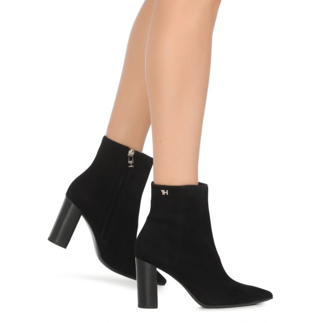 Женские ботильоны TOMMY HILFIGER ESSENTIAL SUEDE HIGH HEEL BOOT, Артикул FW0FW05177, черный | 2427141. Ракурс 7