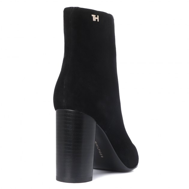 Женские ботильоны TOMMY HILFIGER ESSENTIAL SUEDE HIGH HEEL BOOT, Артикул FW0FW05177, черный | 2427141. Ракурс 2