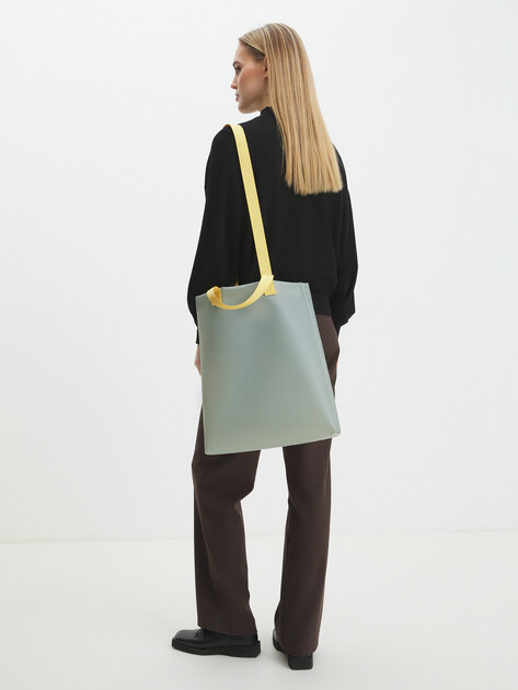 Женский шоппер CALZETTI, Артикул TRANSPARENT SHOPPER, серый | 2505697. Ракурс 6 Женский шоппер CALZETTI, Артикул TRANSPARENT SHOPPER, серый | 2505697. Ракурс 6