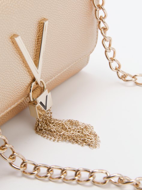 Клатч VALENTINO DIVINA, Артикул VBS1R403G, золотой | 2646305. Ракурс 3 Клатч VALENTINO DIVINA, Артикул VBS1R403G, золотой | 2646305. Ракурс 3