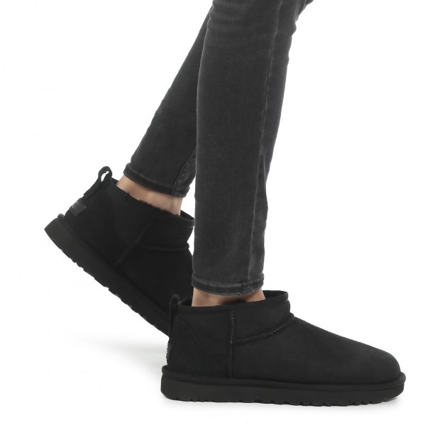 Женские угги UGG Classic Ultra Mini, Артикул 1116109, черный | 2668930. Ракурс 5