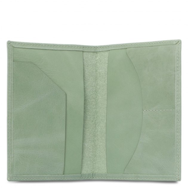 Обложка для паспорта CALZETTI, Артикул PASSPORT COVER, фисташковый | 2698682. Ракурс 3