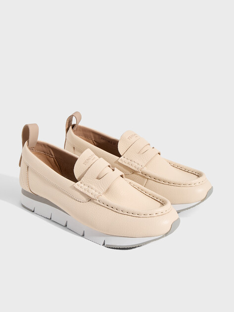 Женские лоферы TENDANCE, Артикул R9701, молочно-бежевый | 2778177. Ракурс 3