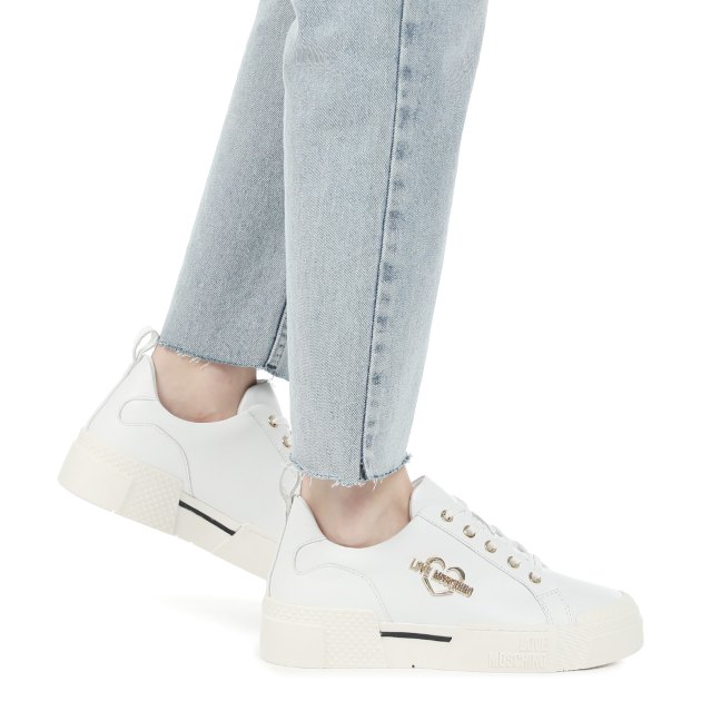 Converse x moschino outlet