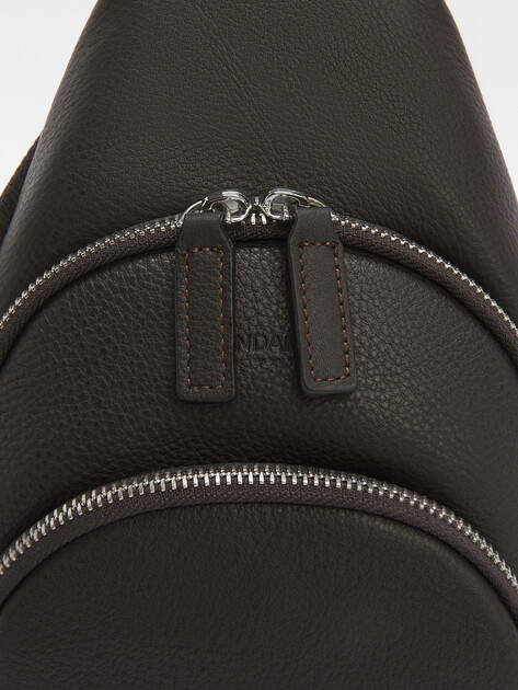 Мужской рюкзак TENDANCE, Артикул OU15338, темно-коричневый | 3286010. Ракурс 3