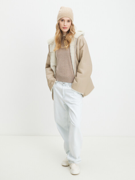 Женская шапка MAISON DAVID Camel hair hat, Артикул CKHJHMZ, светло-бежевый | 3296992. Ракурс 4