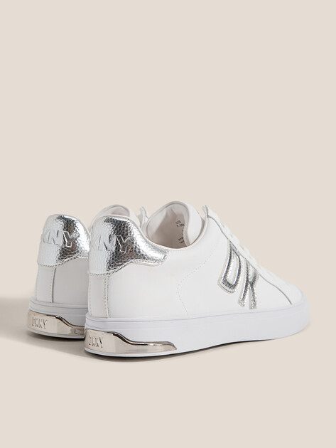 Женские кеды DKNY ABENI LACE UP SNEAKER, Артикул K1300916, белый | 3419538. Ракурс 5