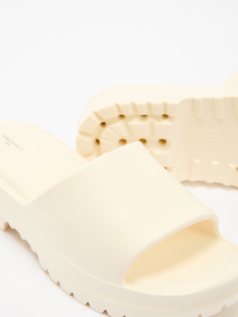 Женские сланцы TENDANCE, Артикул J-9G2205002, молочно-белый | 3436370. Ракурс 5 Женские сланцы TENDANCE, Артикул J-9G2205002, молочно-белый | 3436370. Ракурс 5
