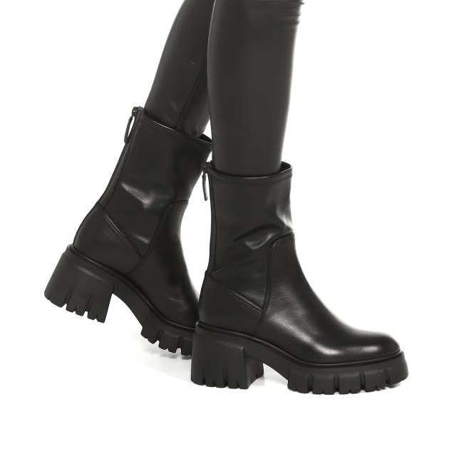 Женские полусапоги EASY BY LORIBLU, Артикул 6TM024_7904, черный | 3451006. Ракурс 4