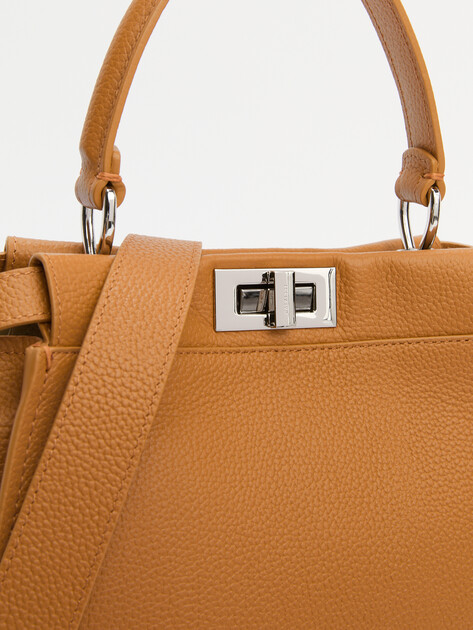 Женская сумка с ручкой CALZETTI VERA MINI, Артикул VERA MINI, светло-оранжевый | 3587955. Ракурс 4 Женская сумка с ручкой CALZETTI VERA MINI, Артикул VERA MINI, светло-оранжевый | 3587955. Ракурс 4