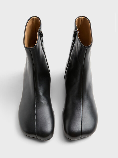 Женские ботинки MM6 MAISON MARGIELA, Артикул S59WU0236, черный | 3590353. Ракурс 5 Женские ботинки MM6 MAISON MARGIELA, Артикул S59WU0236, черный | 3590353. Ракурс 5