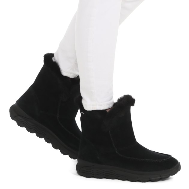 Женские угги GEOX D SPHERICA 4X4 B ABX, Артикул D3626C, черный | 3608389. Ракурс 4