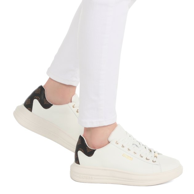 Женские кеды GUESS VIBO, Артикул FL8VIBLEA12, белый | 3621143. Ракурс 4