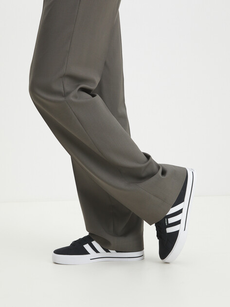 Мужские кеды ADIDAS DAILY 3.0, Артикул DAILY 3.0, черный | 3749207. Ракурс 2 Мужские кеды ADIDAS DAILY 3.0, Артикул DAILY 3.0, черный | 3749207. Ракурс 2