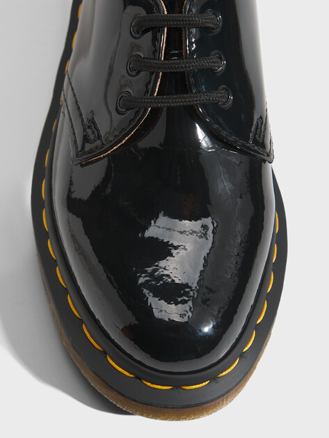 Женские дерби DR. MARTENS 1461 Black Patent Lamper, Артикул 10084001, черный | 3749438. Ракурс 4