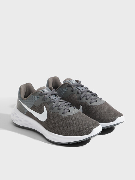 Мужские кроссовки NIKE Nike Revolution 6, Артикул DC3728, темно-серый | 3784140. Ракурс 3