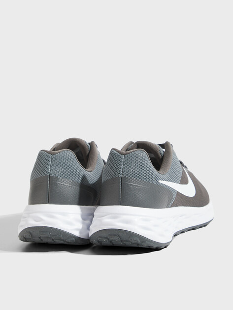 Мужские кроссовки NIKE Nike Revolution 6, Артикул DC3728, темно-серый | 3784140. Ракурс 6