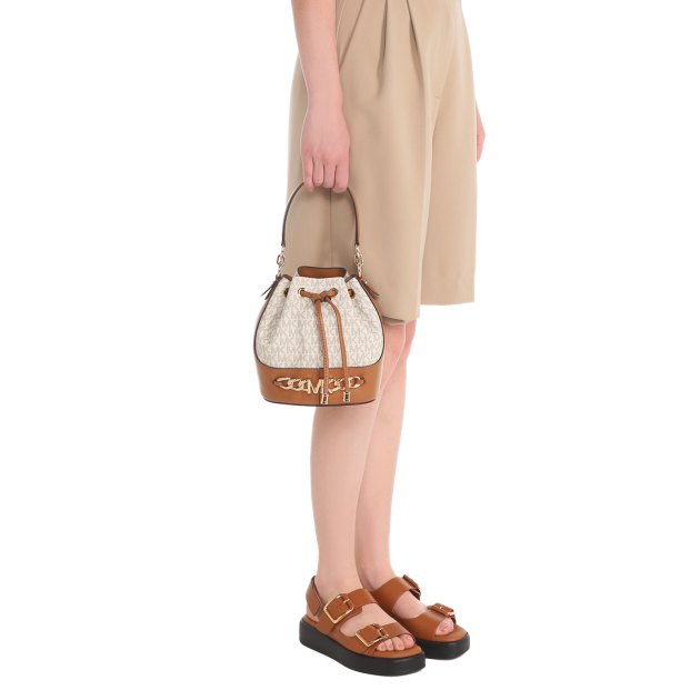 Michael kors devon hotsell handbag