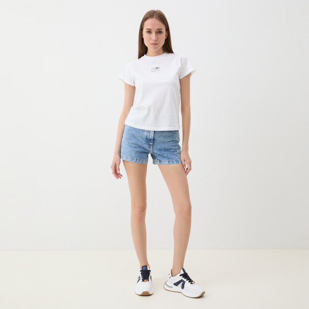 Женские шорты из денима MO5CH1NO JEANS DENIM, Артикул 0329, голубой | 3810303. Ракурс 2 Женские шорты из денима MO5CH1NO JEANS DENIM, Артикул 0329, голубой | 3810303. Ракурс 2