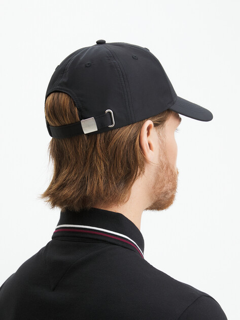 Мужская бейсболка GUESS BASEBALL CAP, Артикул AM5023POL01, черный | 3810842. Ракурс 2