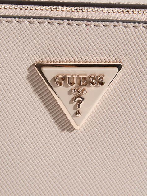 Женская сумка через плечо кросс-боди GUESS NOELLE CROSSBODY CAMERA, Артикул HWZG7879140, серовато-бежевый | 3811216. Ракурс 3 Женская сумка через плечо кросс-боди GUESS NOELLE CROSSBODY CAMERA, Артикул HWZG7879140, серовато-бежевый | 3811216. Ракурс 3