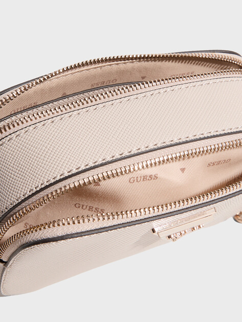 Женская сумка через плечо кросс-боди GUESS NOELLE CROSSBODY CAMERA, Артикул HWZG7879140, серовато-бежевый | 3811216. Ракурс 5 Женская сумка через плечо кросс-боди GUESS NOELLE CROSSBODY CAMERA, Артикул HWZG7879140, серовато-бежевый | 3811216. Ракурс 5