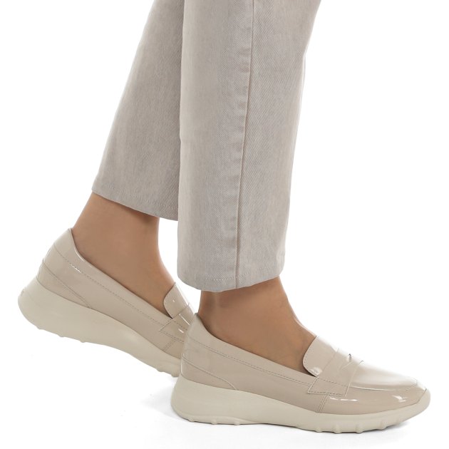 Женские лоферы GEOX D ALLENIEE, Артикул D45LPA, светло-бежевый | 3812064. Ракурс 4