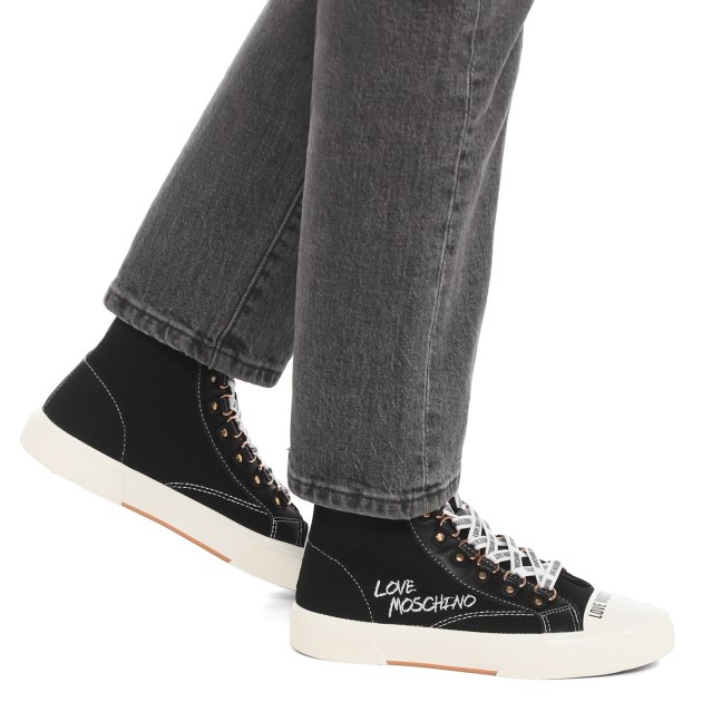Женские высокие кеды LOVE MOSCHINO POP LOVE, Артикул JA15142G SS24, черный | 3816963. Ракурс 4