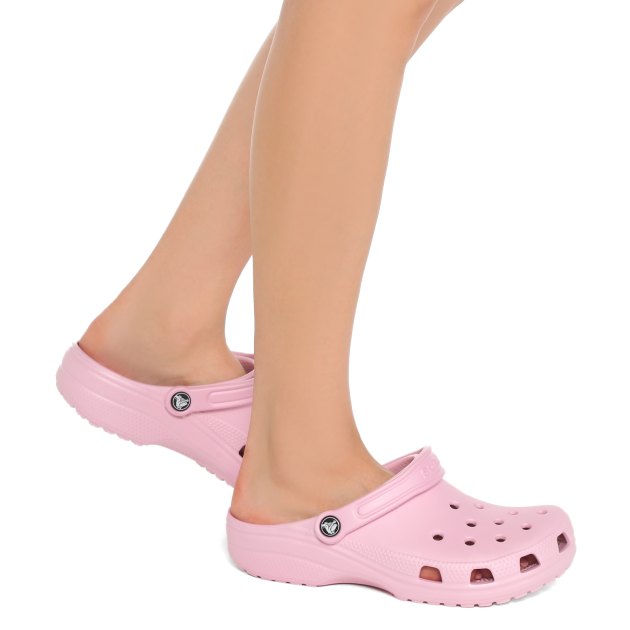 10001 crocs discount
