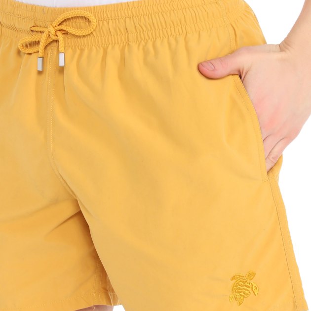 Мужские купальные шорты с проявляющимся рисунком MAISON DAVID, Артикул MLS230425, желтый | 3824005. Ракурс 3