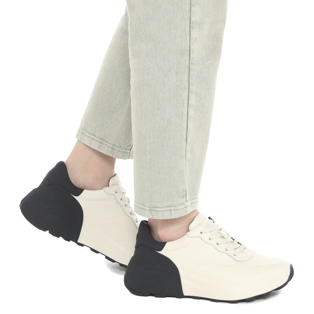 Женские кроссовки MAISON DAVID, Артикул TM2805-3, молочно-белый | 3832580. Ракурс 4