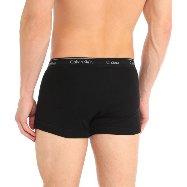 Мужские трусы 3 шт. CALVIN KLEIN TRUNK 3PK, Артикул 000NB1893A, черный | 3845215. Ракурс 2