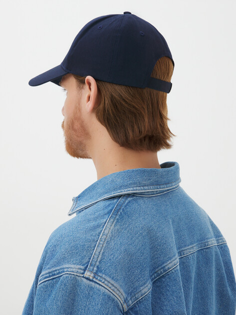 Мужская бейсболка CALVIN KLEIN CK CENTER CAP, Артикул K50K506087, темно-синий | 3845702. Ракурс 2 Мужская бейсболка CALVIN KLEIN CK CENTER CAP, Артикул K50K506087, темно-синий | 3845702. Ракурс 2