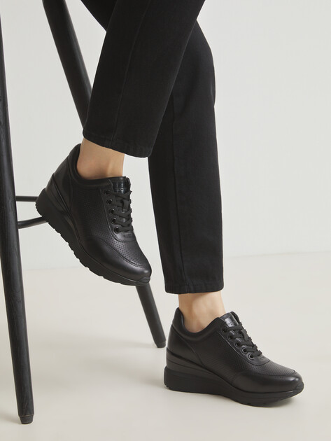 Женские кроссовки на танкетке TENDANCE, Артикул HC17307-17, черный | 3850975. Ракурс 2