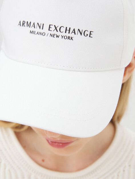 Женская бейсболка ARMANI EXCHANGE ESSENTIAL, Артикул 944207, белый | 3884497. Ракурс 3 Женская бейсболка ARMANI EXCHANGE ESSENTIAL, Артикул 944207, белый | 3884497. Ракурс 3