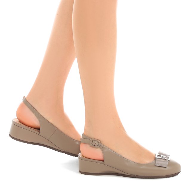 Женские туфли с открытой пяткой (слинг-бэк) TENDANCE, Артикул GLC1425D-02, пыльно-коричневый | 3894768. Ракурс 4