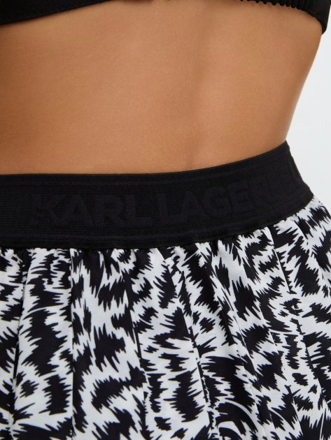 Плиссированная юбка KARL LAGERFELD pleated mini skirt, Артикул 241W1201, анималистичный принт | 3896783. Ракурс 3