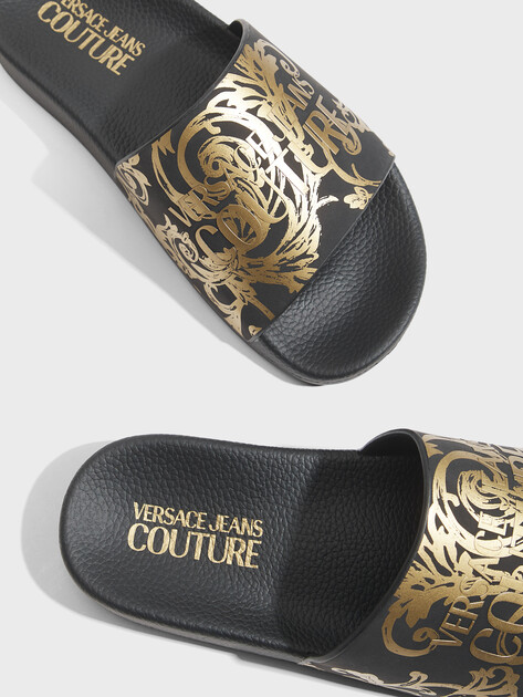 Женские сланцы VERSACE JEANS COUTURE SHELLY, Артикул 76VA3SQ3, черный | 3904382. Ракурс 4