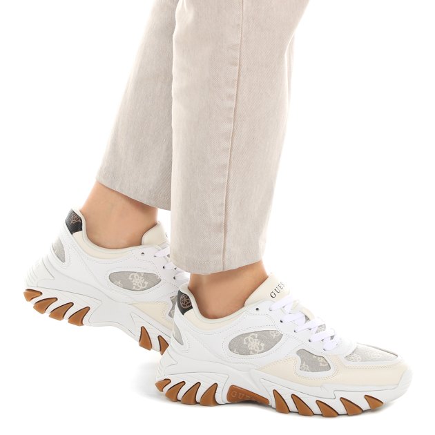 Женские кроссовки GUESS NORINA, Артикул FLJNORFAL12, белый | 3909325. Ракурс 4