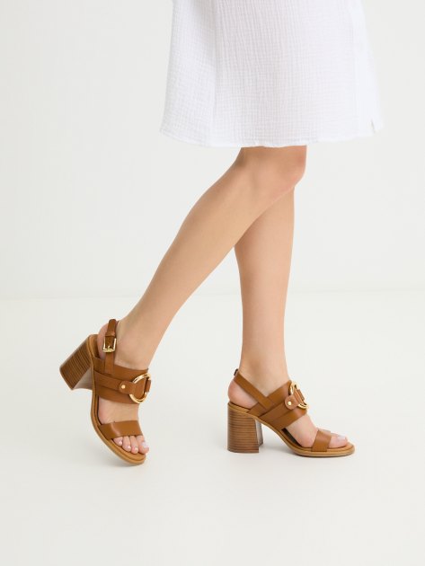 Босоножки SEE by CHLOE HANA SANDALS, Артикул SB42083A, коричневый | 3912389. Ракурс 2