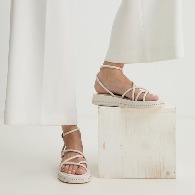 Женские сандалии PEPE JEANS SUMMER STUDS, Артикул PLS90672, белый | 3917342. Ракурс 2 Женские сандалии PEPE JEANS SUMMER STUDS, Артикул PLS90672, белый | 3917342. Ракурс 2