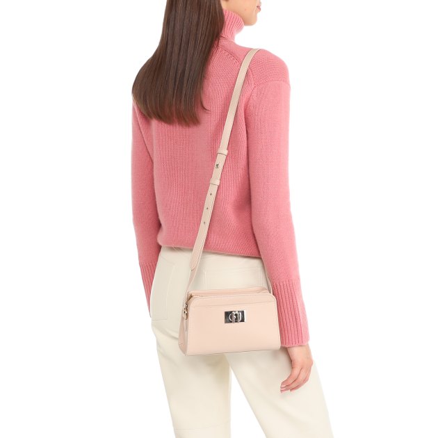 Mini cross body clearance
