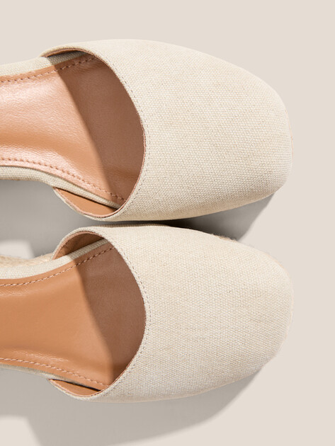 Босоножки TENDANCE, Артикул FR60-70, бледно-серый | 3948783. Ракурс 3 Босоножки TENDANCE, Артикул FR60-70, бледно-серый | 3948783. Ракурс 3