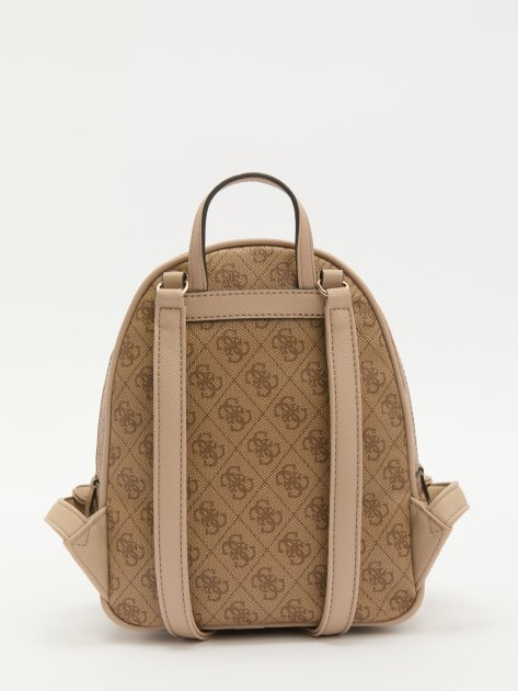 Женский рюкзак GUESS MANHATTAN BACKPACK, Артикул HWSG6994320, темно-бежевый | 3951134. Ракурс 3 Женский рюкзак GUESS MANHATTAN BACKPACK, Артикул HWSG6994320, темно-бежевый | 3951134. Ракурс 3