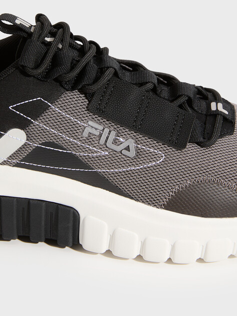 Мужские кроссовки FILA CHROME M, Артикул CHROME M, темно-серый | 3994533. Ракурс 3 Мужские кроссовки FILA CHROME M, Артикул CHROME M, темно-серый | 3994533. Ракурс 3