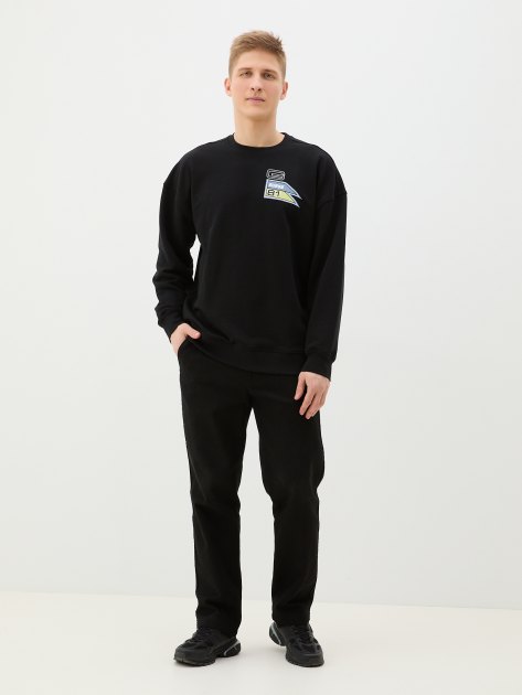 Мужской свитшот GUESS OZRIC CN SWEATSHIRT, Артикул Z4GQ20KBK32, черный | 4001557. Ракурс 2 Мужской свитшот GUESS OZRIC CN SWEATSHIRT, Артикул Z4GQ20KBK32, черный | 4001557. Ракурс 2