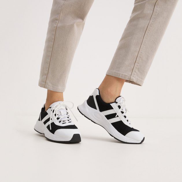 Женские кроссовки TENDANCE, Артикул YS-38074A-13, черный | 4022242. Ракурс 2 Женские кроссовки TENDANCE, Артикул YS-38074A-13, черный | 4022242. Ракурс 2